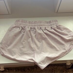 Light Pink Lululemon Hotty Hot Shorts, Size 2, 2.5 inch
